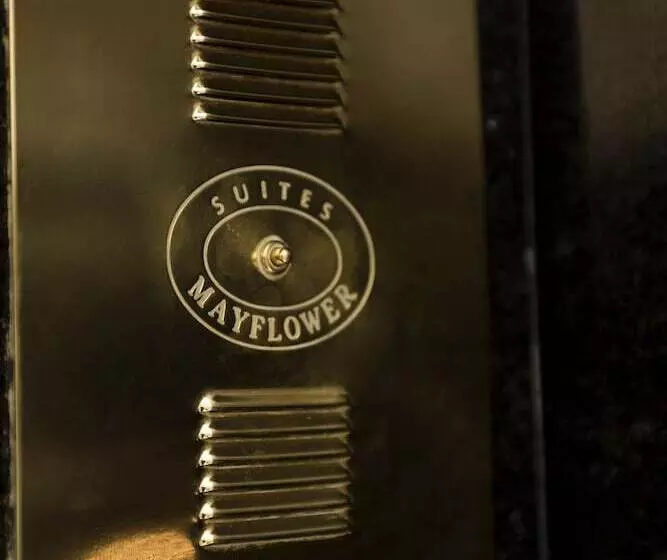 هتل Mayflower Suites