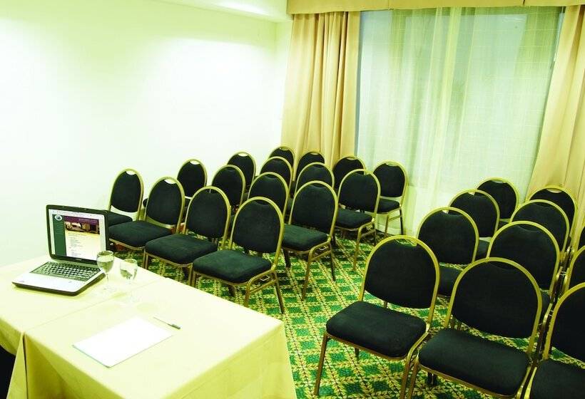 هتل Mayflower Suites