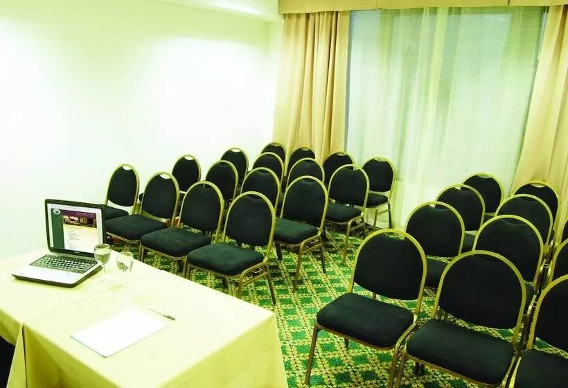 هتل Mayflower Suites