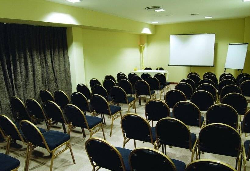 هتل Mayflower Suites