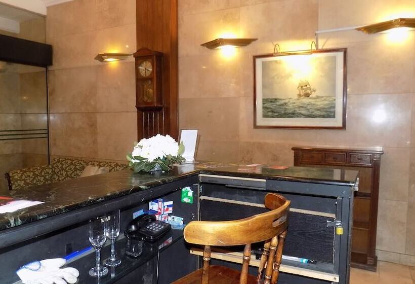 هتل Mayflower Suites