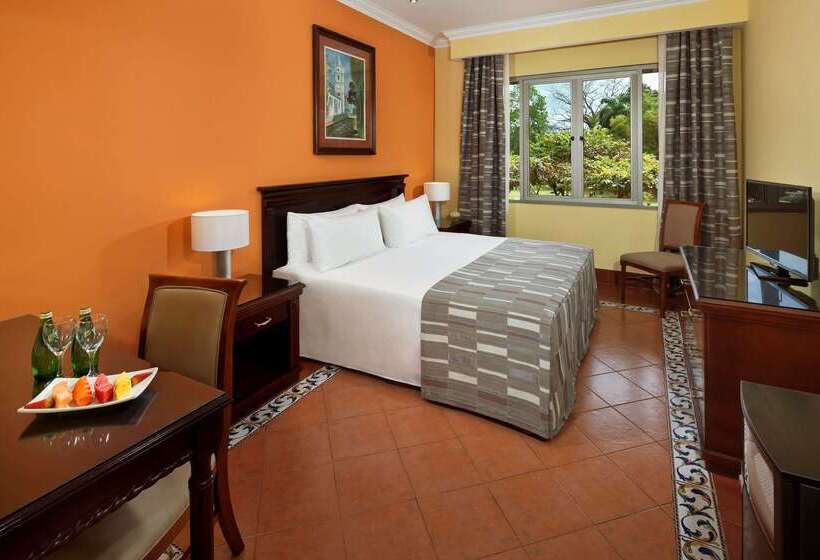 ホテル Melia Panama Canal