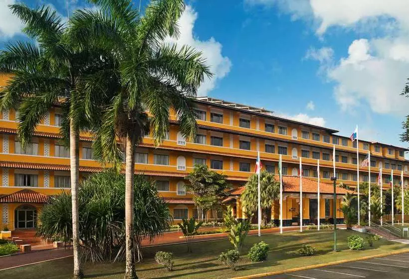 هتل Melia Panama Canal