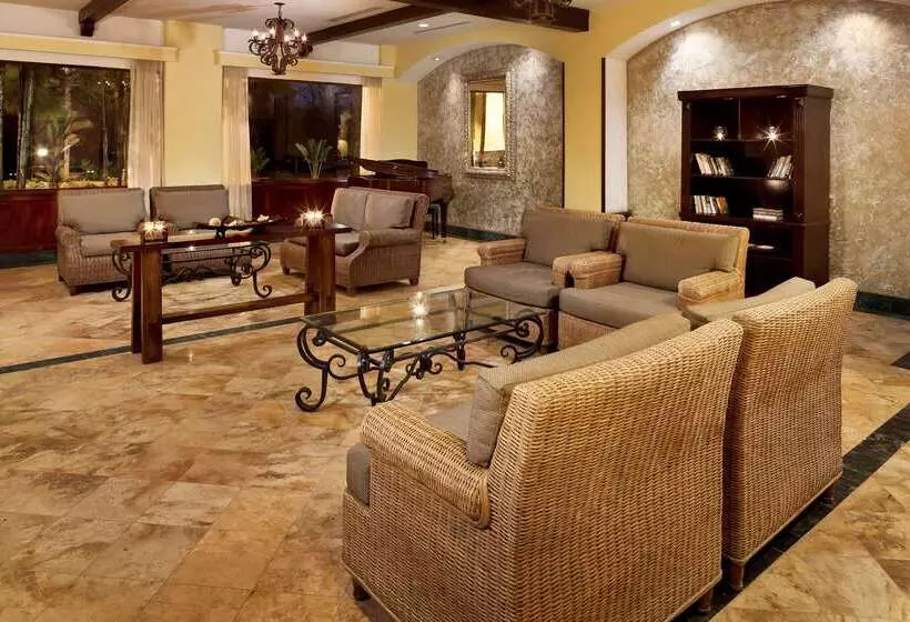 هتل Melia Panama Canal