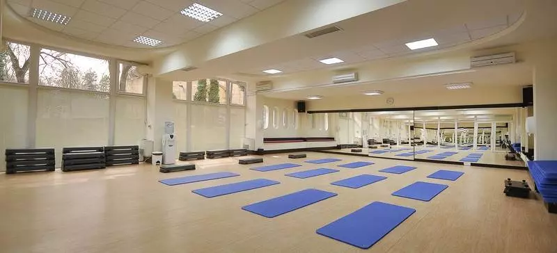 فندق Continental