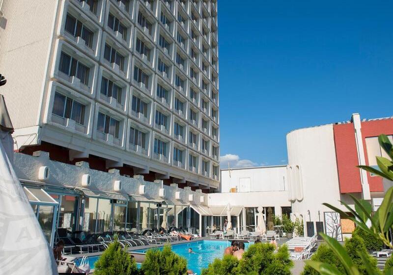 Отель Continental