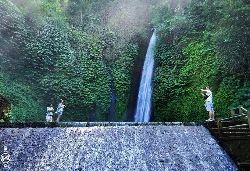 Отель Puri Lumbung Cottages Restaurant & Spa Munduk