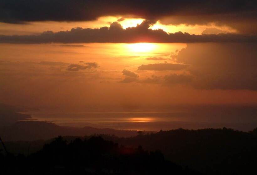 Отель Puri Lumbung Cottages Restaurant & Spa Munduk