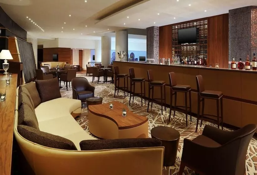 هتل Sheraton Club Des Pins Resort