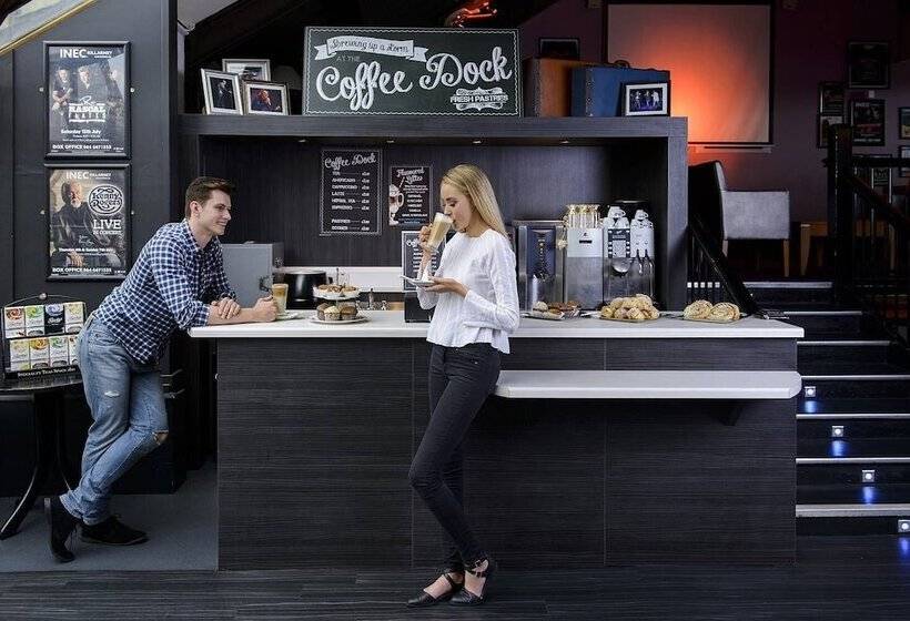 The Gleneagle Hotel & Apartments