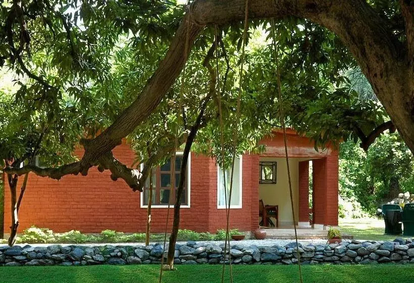 Hotelli Welcomheritage Maharani Bagh Orchard Retreat