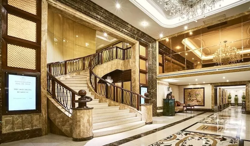 Отель Windsor Plaza