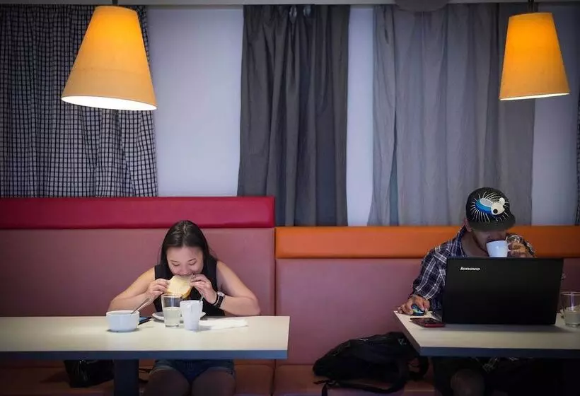 ホテル Wombat S City Hostel Budapest