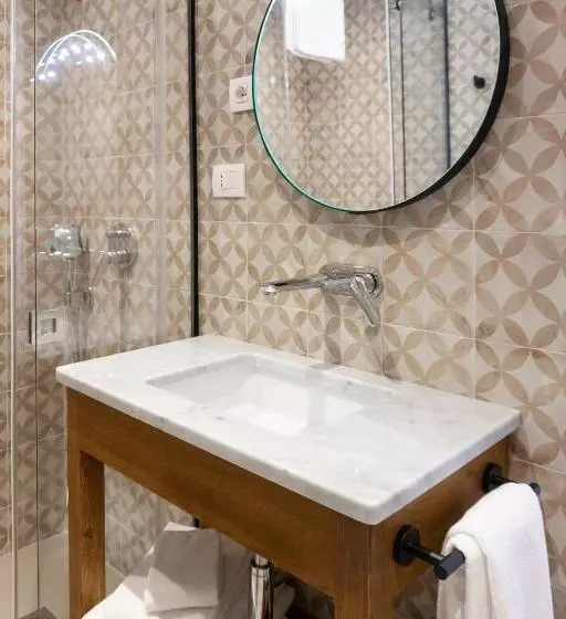 تختخواب و صبحانه Il Caruggio Rooms&breakfast