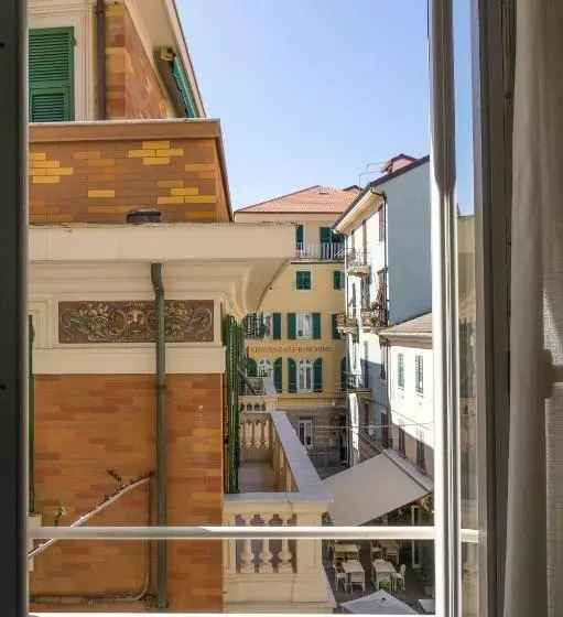 تختخواب و صبحانه Il Caruggio Rooms&breakfast