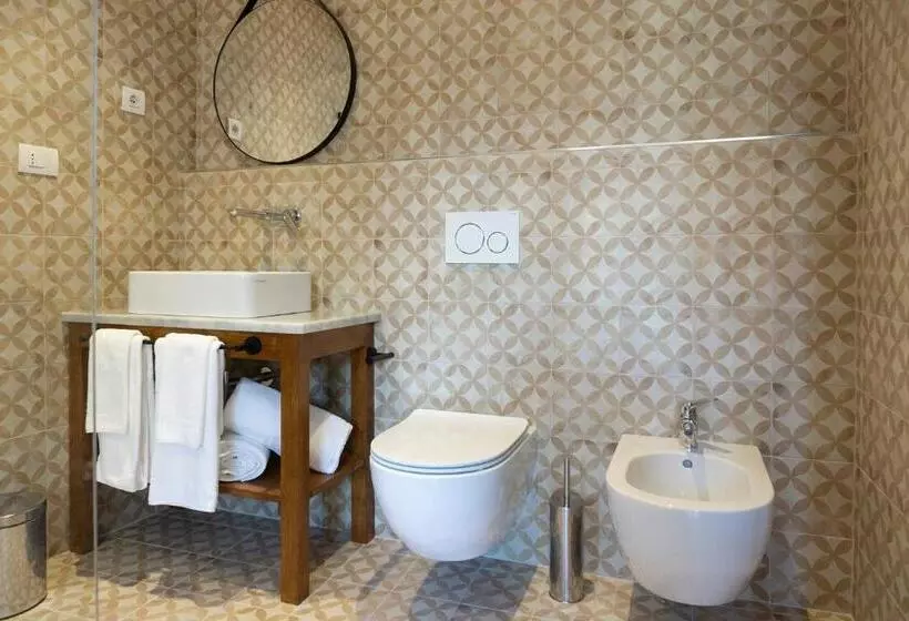 تختخواب و صبحانه Il Caruggio Rooms&breakfast