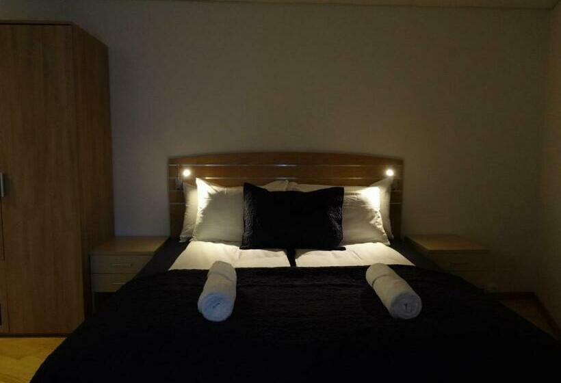 בית מלון כפרי Arctic Inn