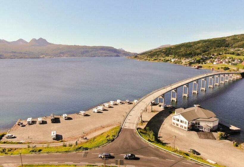 בית מלון כפרי Arctic Inn