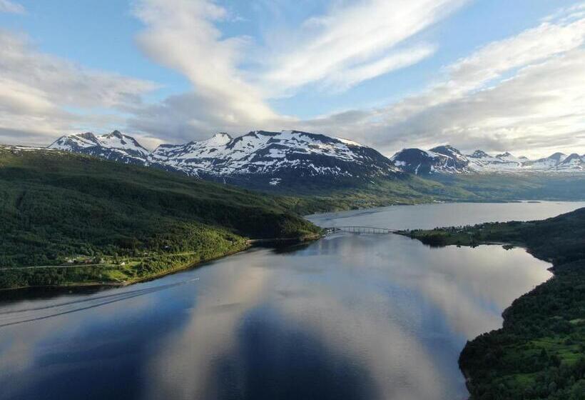 בית מלון כפרי Arctic Inn