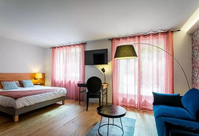 هتل Hôtel L Ouvrée