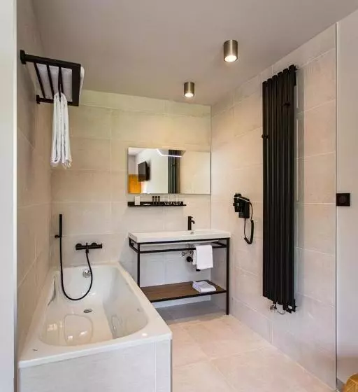 هتل Hôtel L Ouvrée