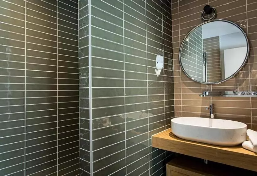 هتل Hôtel L Ouvrée