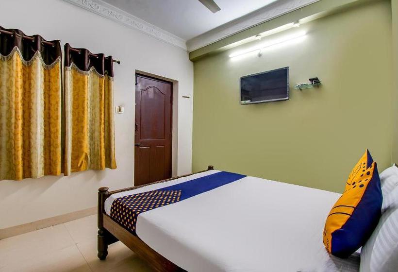 ホテル Spot On 64765 Gangotri Lodge