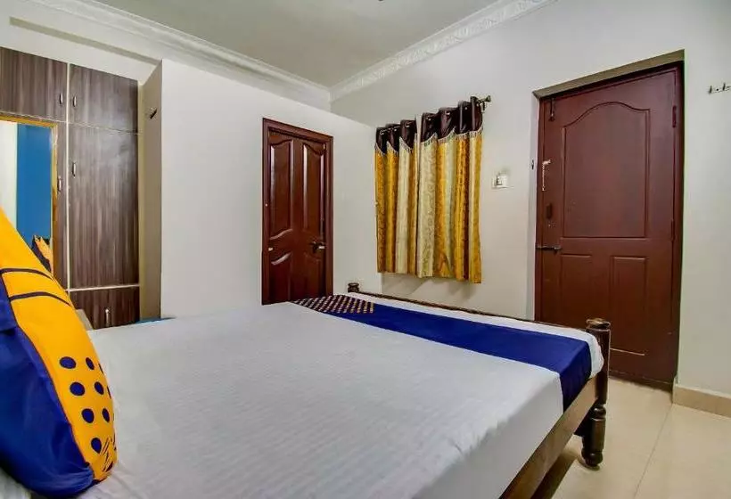 ホテル Spot On 64765 Gangotri Lodge