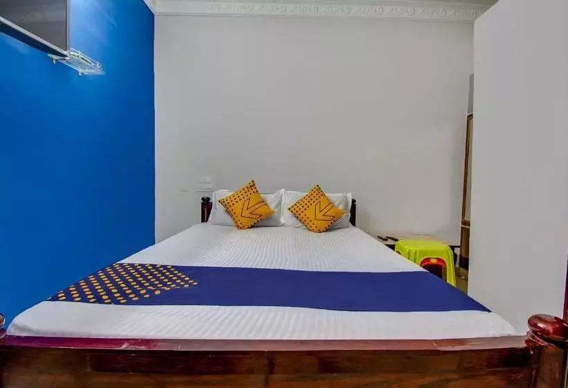 ホテル Spot On 64765 Gangotri Lodge