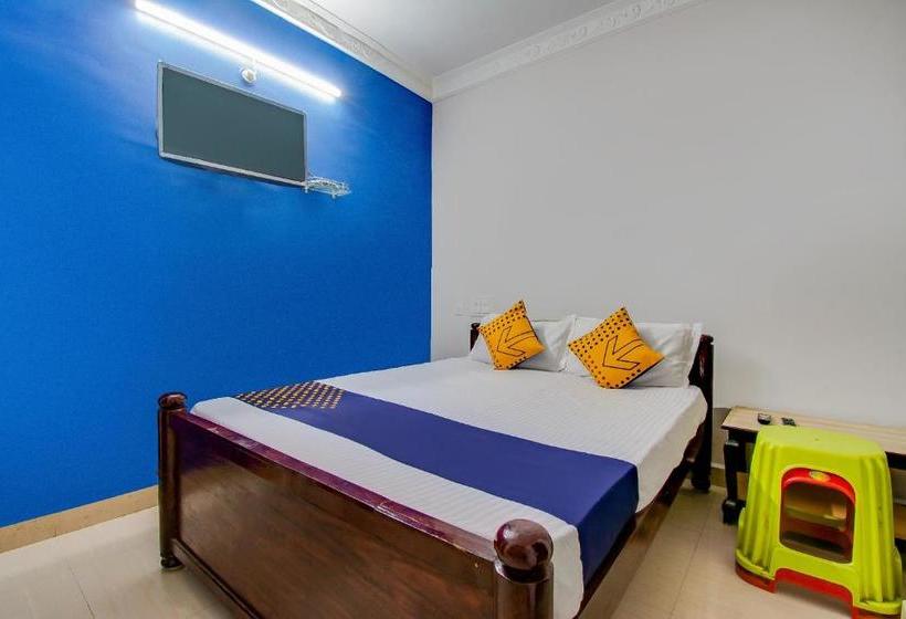 ホテル Spot On 64765 Gangotri Lodge