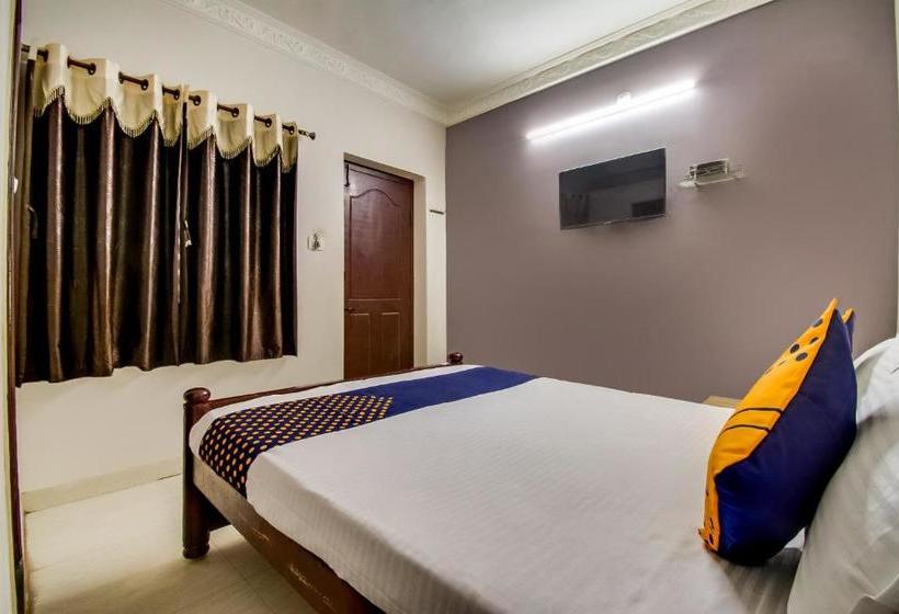 ホテル Spot On 64765 Gangotri Lodge