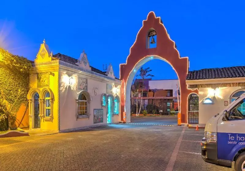 Casa Conde Hotel & Apartamentos