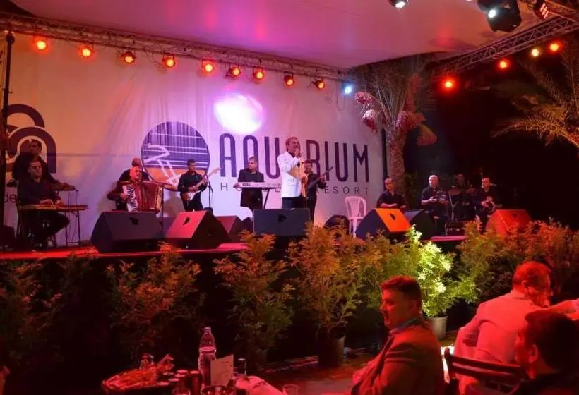 هتل Aquarium  & Resort