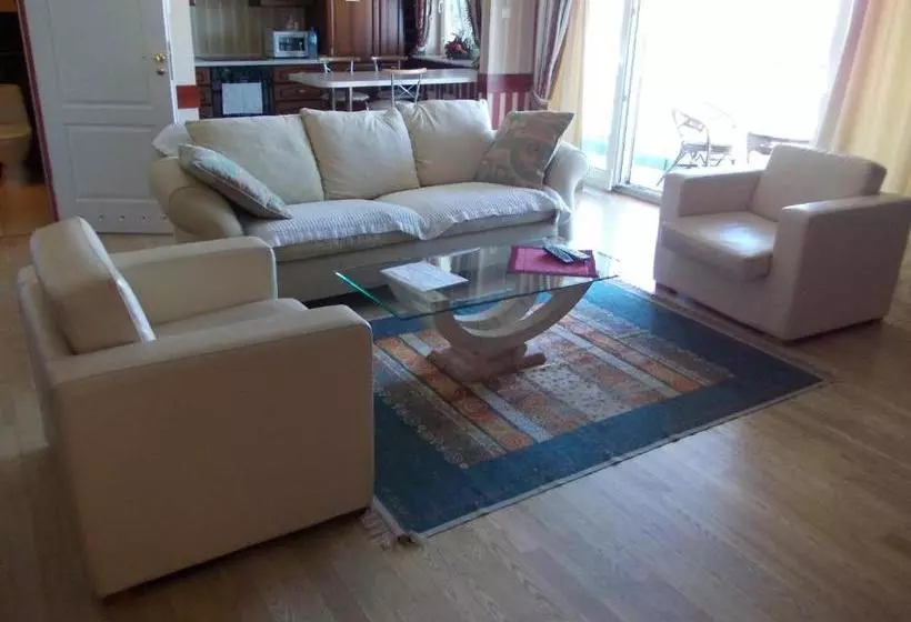 Szálloda Babka Wieżowiec Noclegi