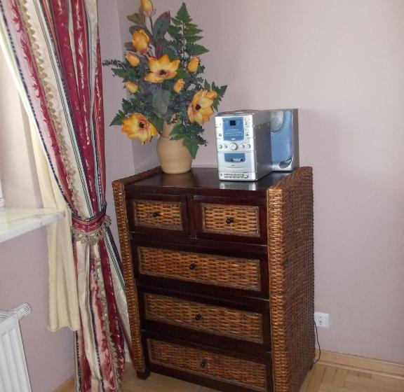 هتل Babka Wieżowiec Noclegi