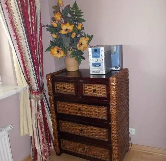 Szálloda Babka Wieżowiec Noclegi