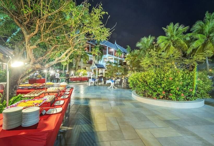 Hotel Chada Thai Village