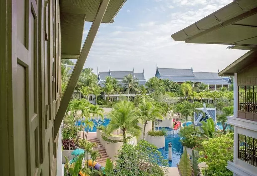 ホテル Chada Thai Village