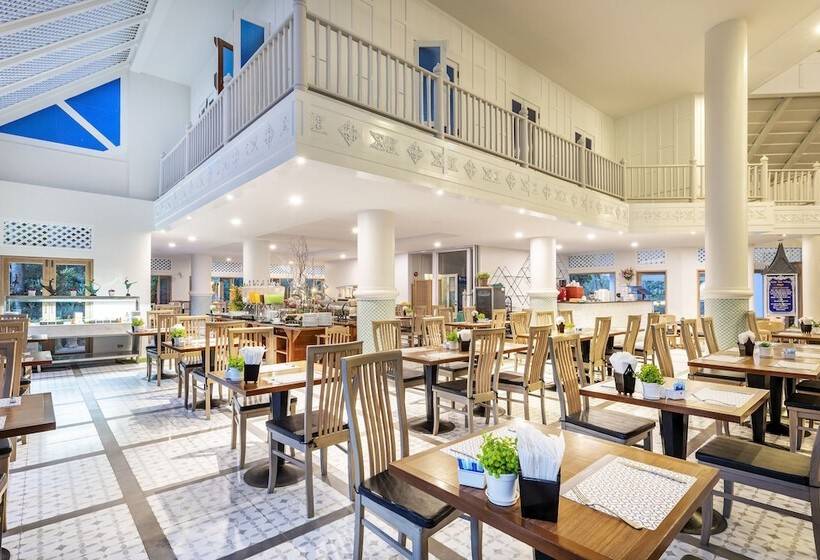 Hotel Chada Thai Village