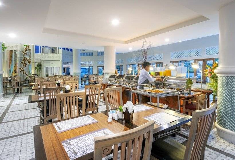 Hotel Chada Thai Village