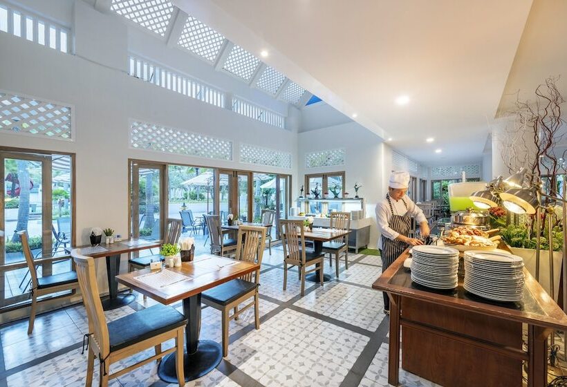 Hotel Chada Thai Village