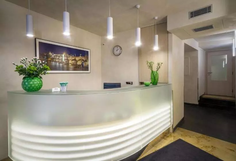 Отель Clementin