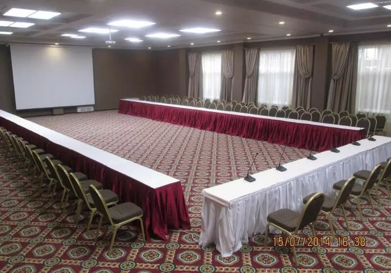 Comfort Hotel Astana