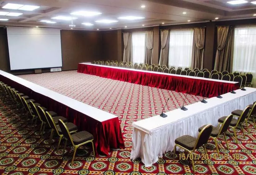 Comfort Hotel Astana