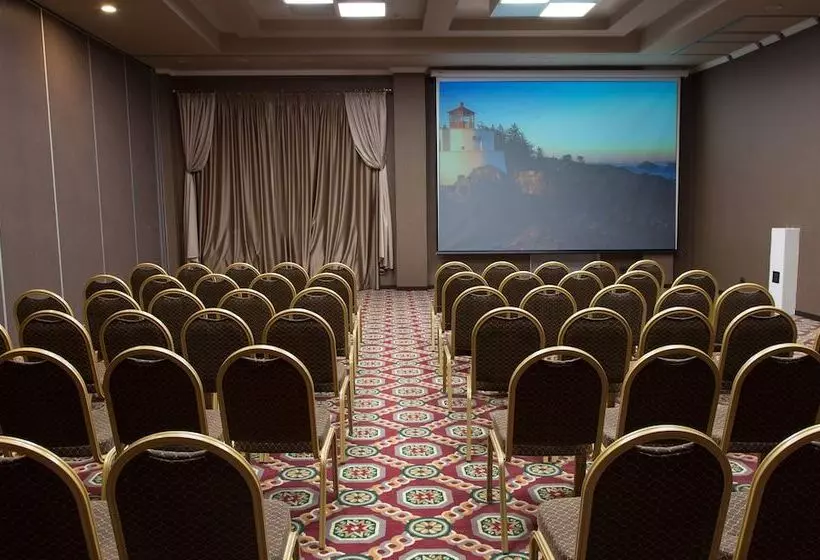 Comfort Hotel Astana