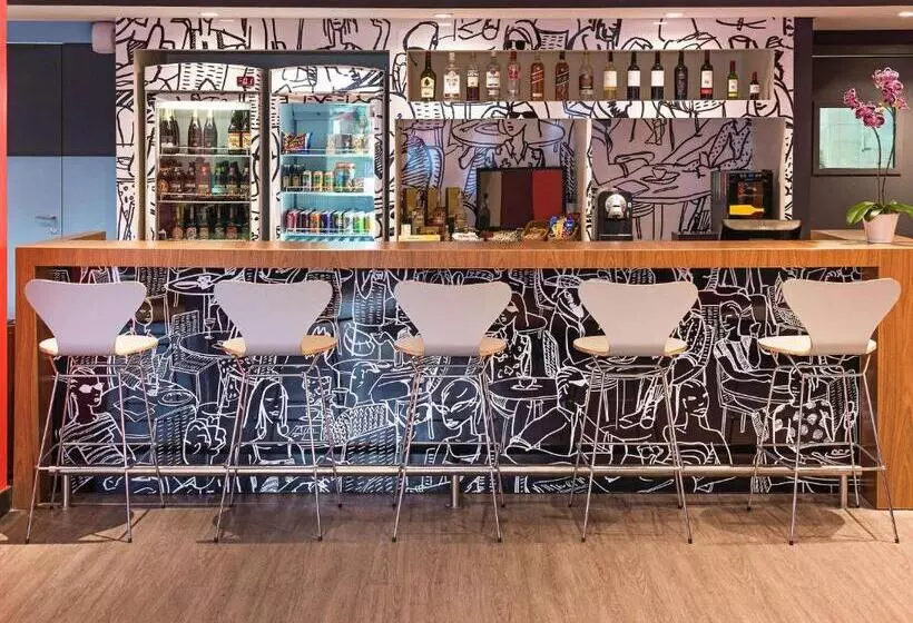 ホテル Ibis Blumenau