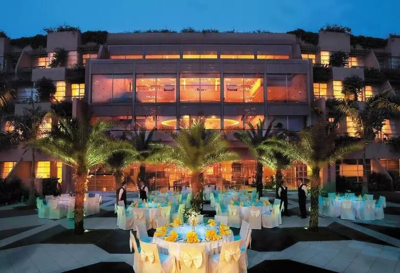 ホテル Pulse Grande