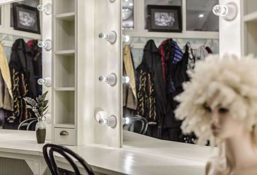 Såstaholm Hotell & Konferens