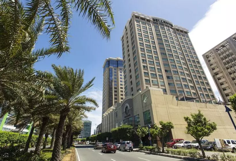 Отель The Bellevue Manila
