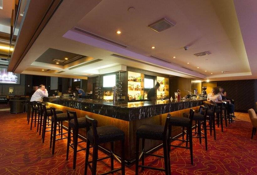 Hotel The Bellevue Manila